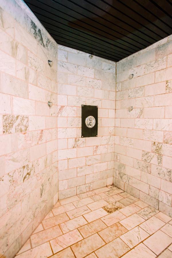 Bungalow met privé zwembad en sauna Villa Meppel Exteriör bild