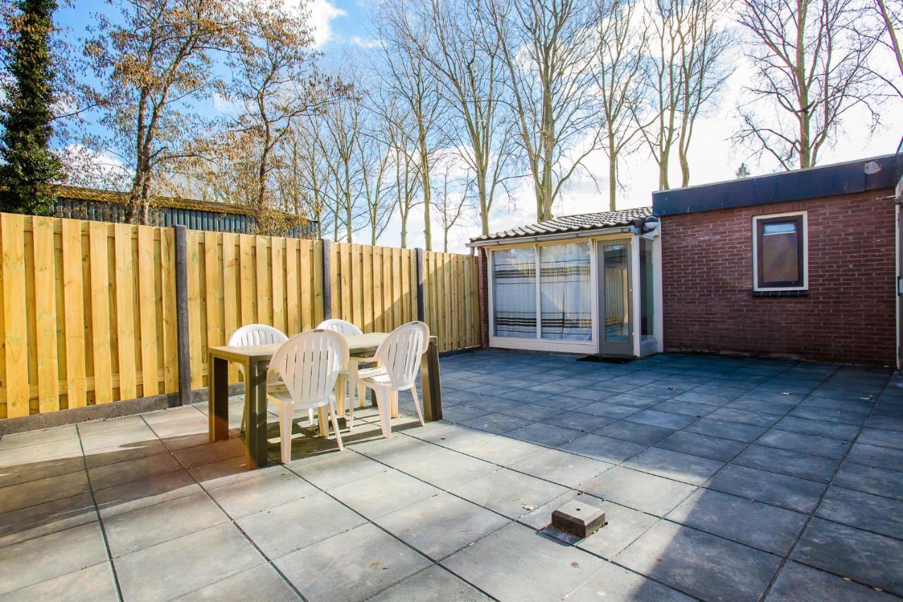 Bungalow met privé zwembad en sauna Villa Meppel Exteriör bild